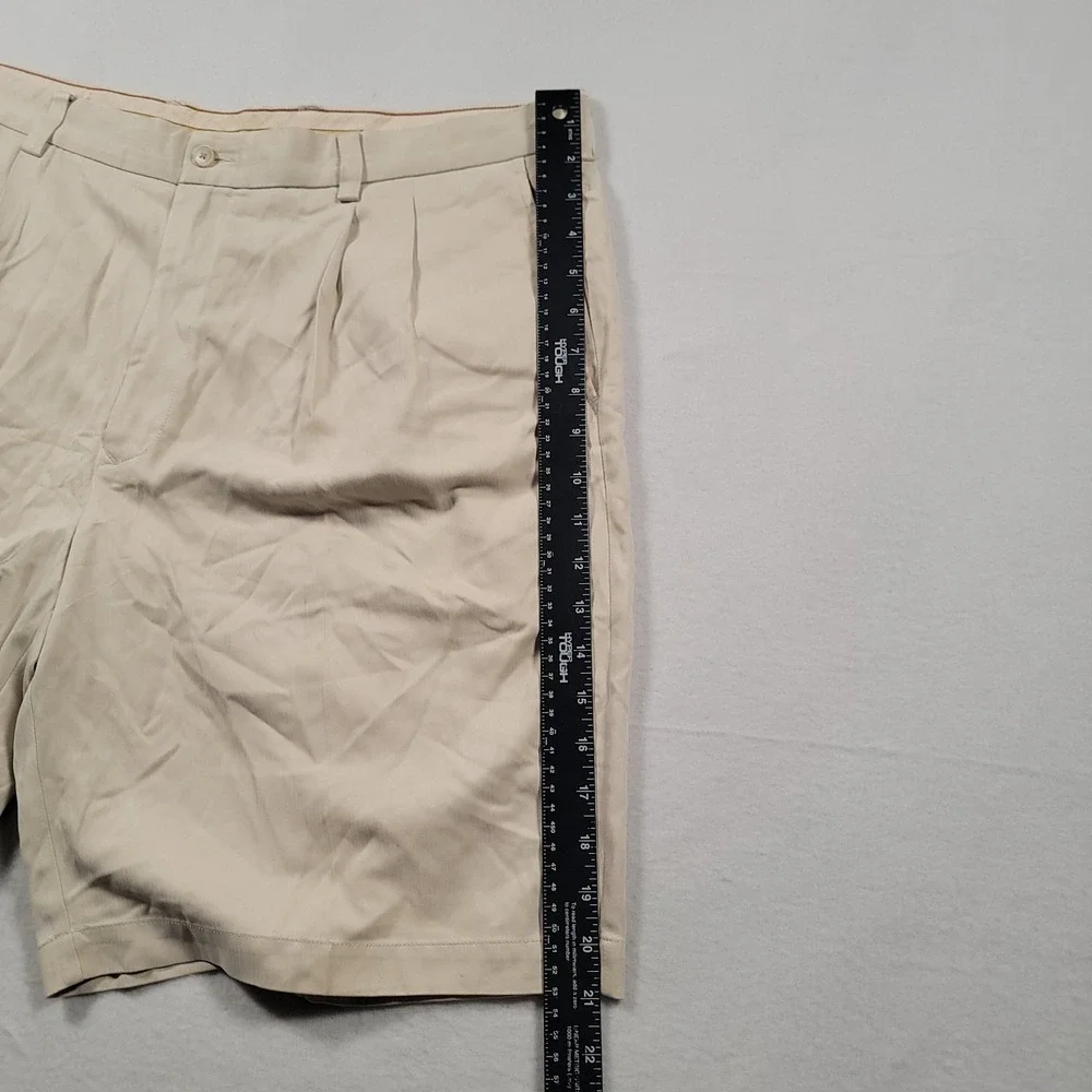 Tommy Bahama Silk Bamboo Pleated Shorts Mens 38 Beige Herringbone Luxury Casual